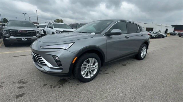 Buick Envista Vehicle Full-screen Gallery Image 04