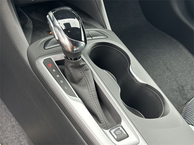 Buick Envista Vehicle Full-screen Gallery Image 19