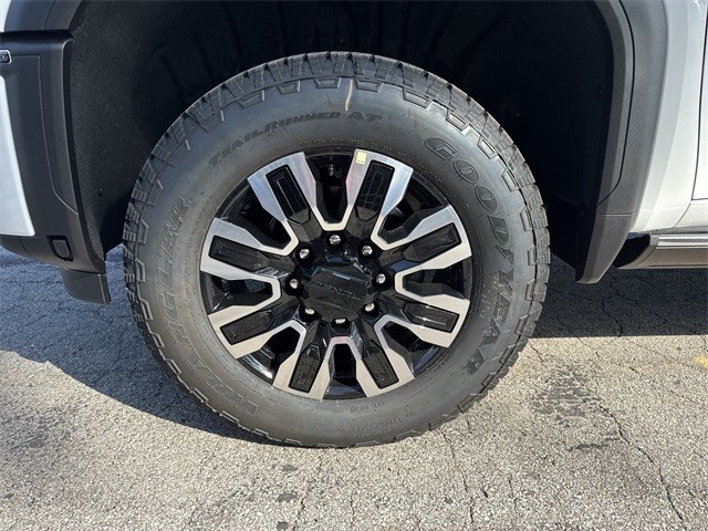 GMC Sierra 2500HD Vehicle Full-screen Gallery Image 10