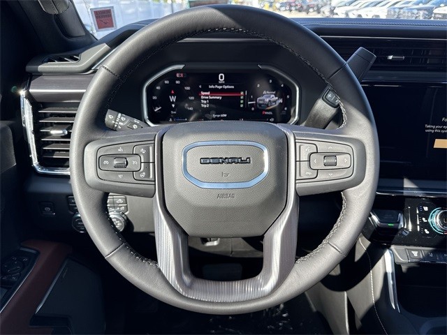 GMC Sierra 2500HD Vehicle Full-screen Gallery Image 14