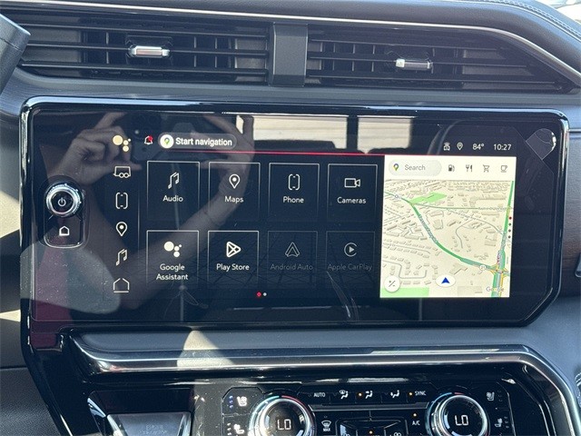 GMC Sierra 2500HD Vehicle Full-screen Gallery Image 16