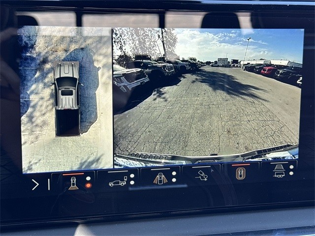 GMC Sierra 2500HD Vehicle Full-screen Gallery Image 17