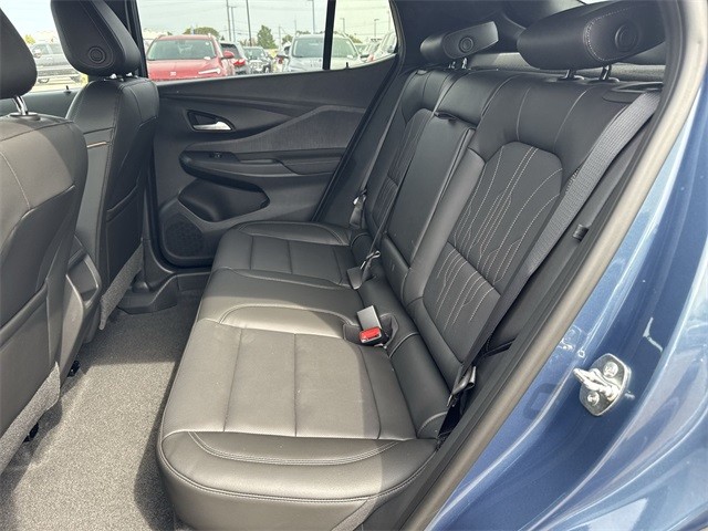 Buick Envista Vehicle Full-screen Gallery Image 21