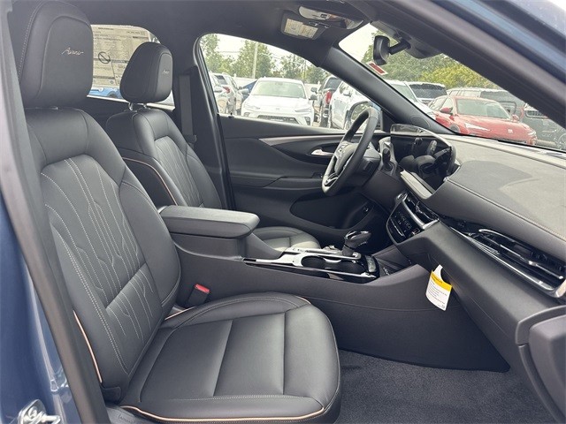 Buick Envista Vehicle Full-screen Gallery Image 23