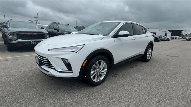 Buick Envista Vehicle Full-screen Gallery Image 04