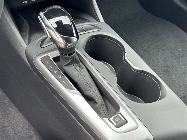 Buick Envista Vehicle Full-screen Gallery Image 19