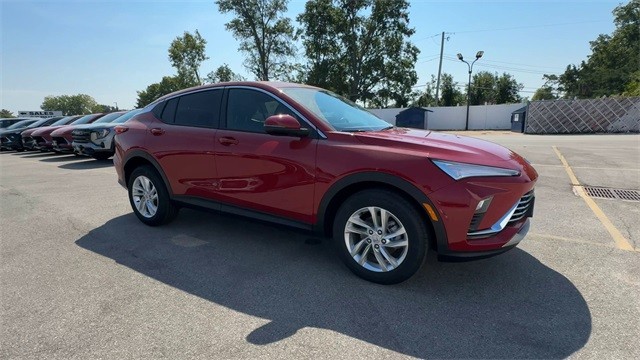 Buick Envista Vehicle Full-screen Gallery Image 02