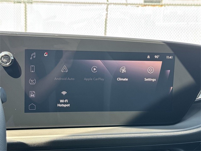 Buick Envista Vehicle Full-screen Gallery Image 16