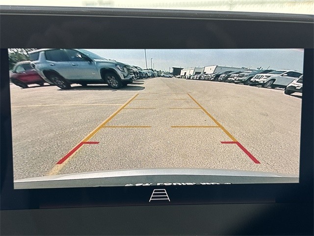 Buick Envista Vehicle Full-screen Gallery Image 17