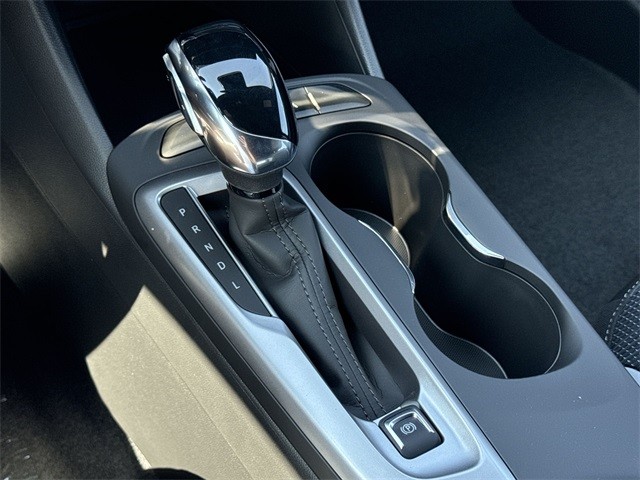 Buick Envista Vehicle Full-screen Gallery Image 19