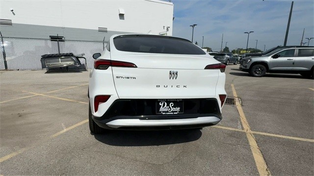 Buick Envista Vehicle Full-screen Gallery Image 07