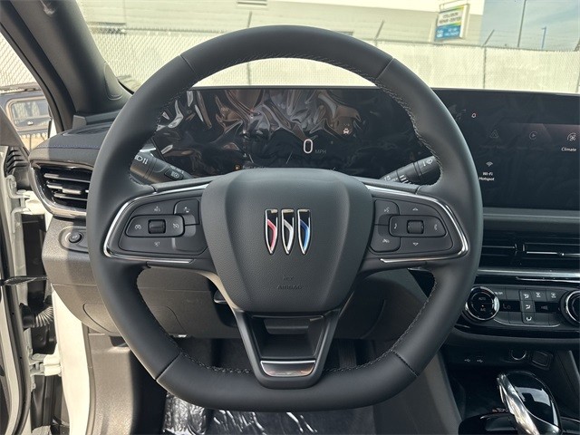 Buick Envista Vehicle Full-screen Gallery Image 14