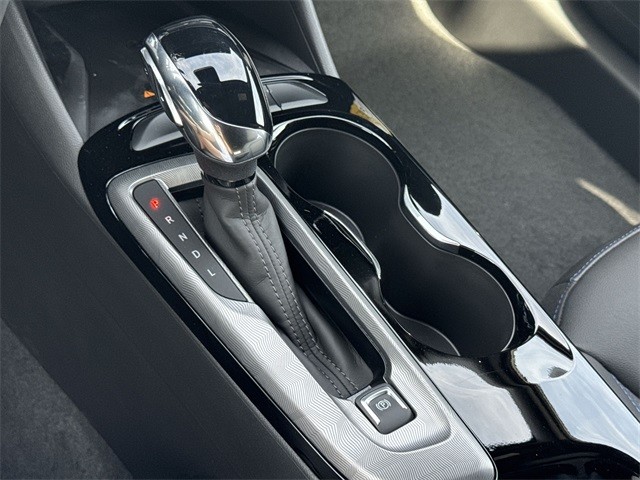 Buick Envista Vehicle Full-screen Gallery Image 19