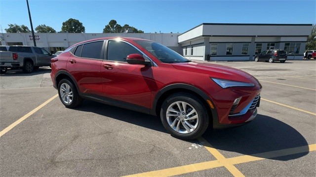 Buick Envista Vehicle Full-screen Gallery Image 02