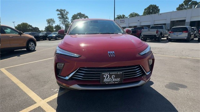 Buick Envista Vehicle Full-screen Gallery Image 03