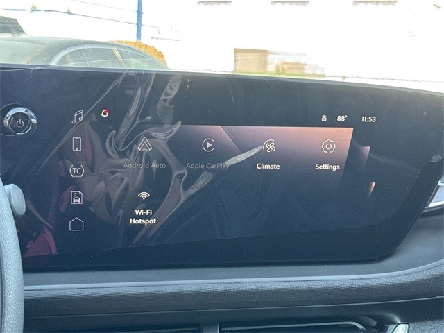 Buick Envista Vehicle Full-screen Gallery Image 16