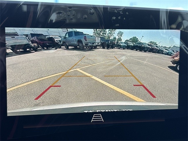 Buick Envista Vehicle Full-screen Gallery Image 17