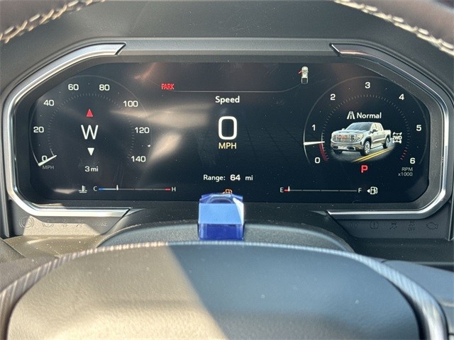 GMC Sierra 1500 Vehicle Full-screen Gallery Image 15