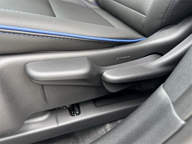 Buick Envista Vehicle Full-screen Gallery Image 12