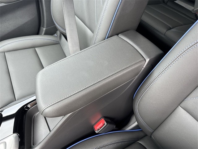 Buick Envista Vehicle Full-screen Gallery Image 20