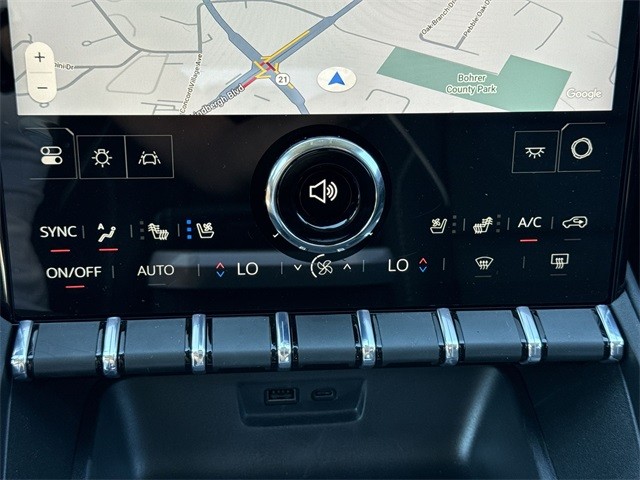 GMC Terrain Vehicle Full-screen Gallery Image 19