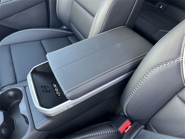 GMC Terrain Vehicle Full-screen Gallery Image 21