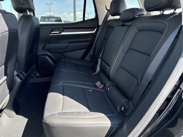 GMC Terrain Vehicle Full-screen Gallery Image 22