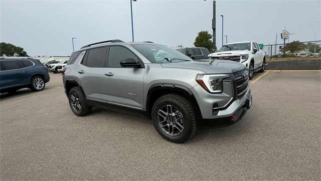 GMC Terrain Vehicle Full-screen Gallery Image 02