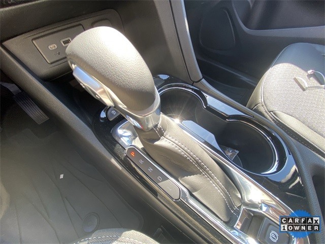 Buick Encore GX Vehicle Full-screen Gallery Image 22