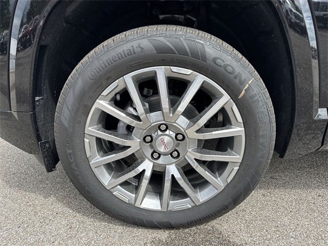 GMC Terrain Vehicle Full-screen Gallery Image 10