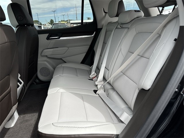 GMC Terrain Vehicle Full-screen Gallery Image 22