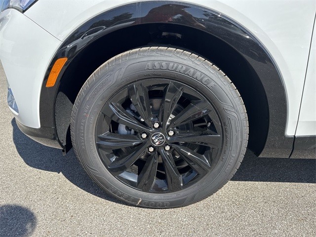 Buick Envista Vehicle Full-screen Gallery Image 10