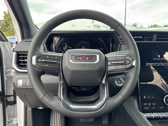 GMC Terrain Vehicle Full-screen Gallery Image 14
