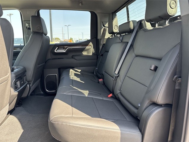 GMC Sierra 1500 Vehicle Full-screen Gallery Image 23