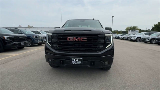 GMC Sierra 1500 Vehicle Full-screen Gallery Image 03