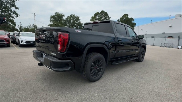 GMC Sierra 1500 Vehicle Full-screen Gallery Image 08