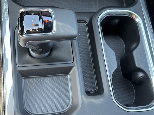 GMC Sierra 1500 Vehicle Full-screen Gallery Image 20