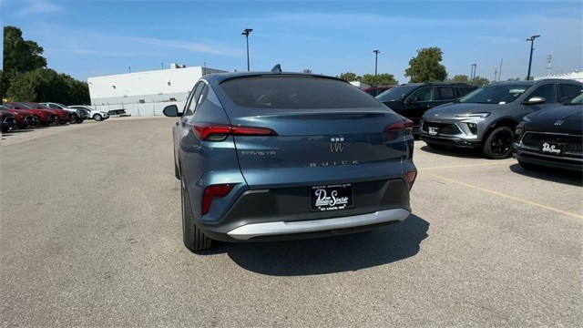 Buick Envista Vehicle Full-screen Gallery Image 07