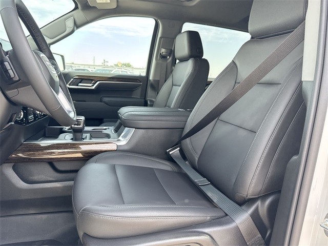 GMC Sierra 1500 Vehicle Full-screen Gallery Image 11