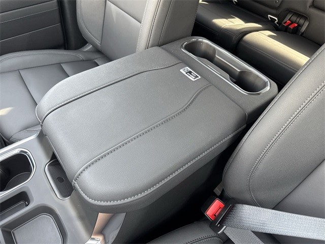 GMC Sierra 1500 Vehicle Full-screen Gallery Image 21