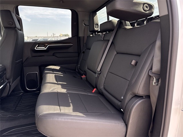 GMC Sierra 1500 Vehicle Full-screen Gallery Image 23