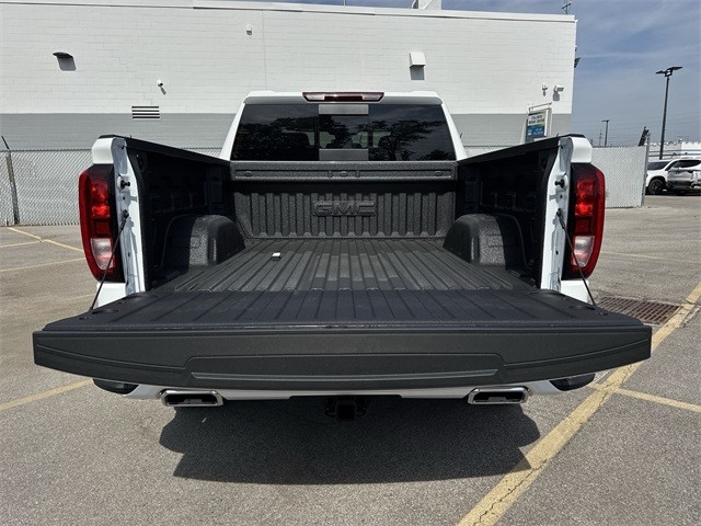 GMC Sierra 1500 Vehicle Full-screen Gallery Image 24