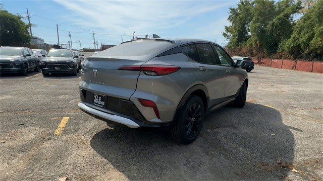 Buick Envista Vehicle Full-screen Gallery Image 08