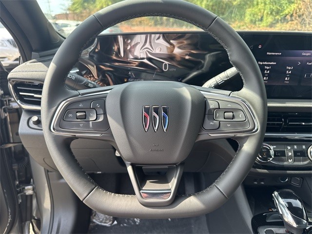 Buick Envista Vehicle Full-screen Gallery Image 14