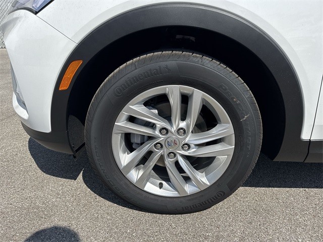 Buick Envista Vehicle Full-screen Gallery Image 10