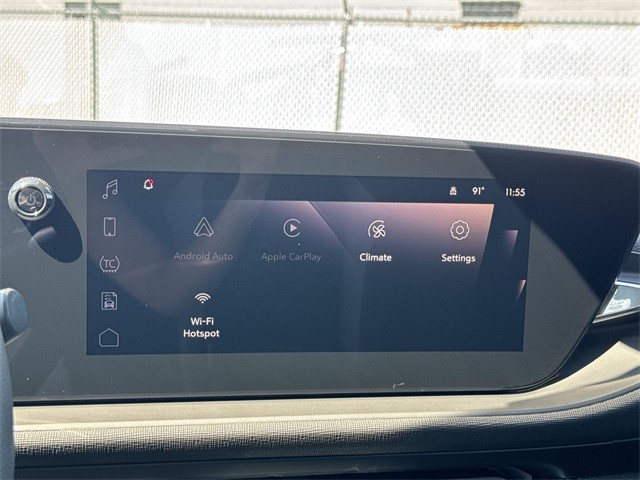 Buick Envista Vehicle Full-screen Gallery Image 16