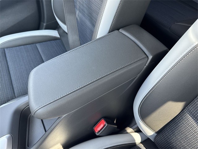 Buick Envista Vehicle Full-screen Gallery Image 20