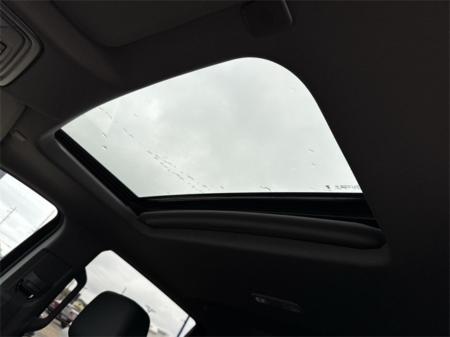 GMC Sierra 1500 Vehicle Full-screen Gallery Image 22