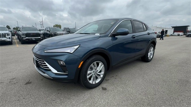 Buick Envista Vehicle Full-screen Gallery Image 04