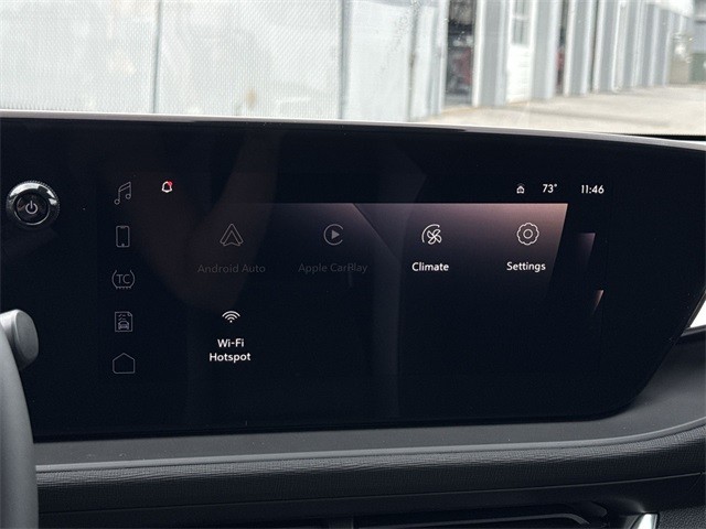 Buick Envista Vehicle Full-screen Gallery Image 16